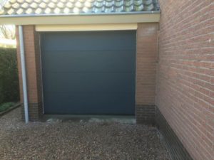 Nieuwe renovatie garagedeuren - HGD Boerboom